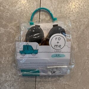 BNIB Ro + Me Baby Booties